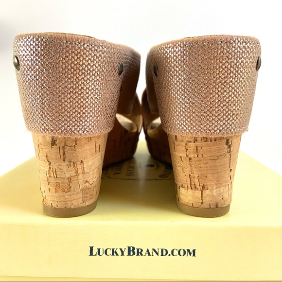 ⚡️Host Pick⚡️Lucky Brand Miller 2 Cork Platform Wedge Sandals in Metallic Peach - Picture 6 of 16